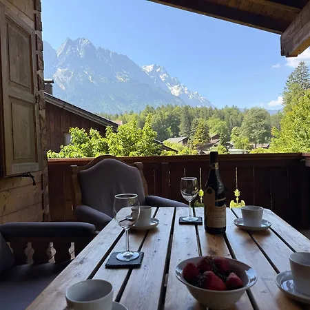 Дом отдыха Zugspitze Грайнау